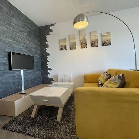 3 Pieces Avec Terrasse Ensoleillee, Proche Et Centre-ville La Rochelle - Fr-1-246-652 Aytré